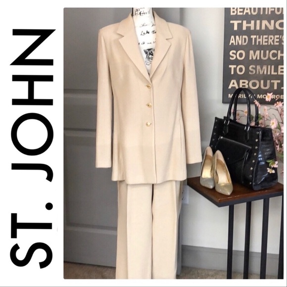 St. John Pants - 💕Luxurious St. John Cream Colored Knitted Suit💕